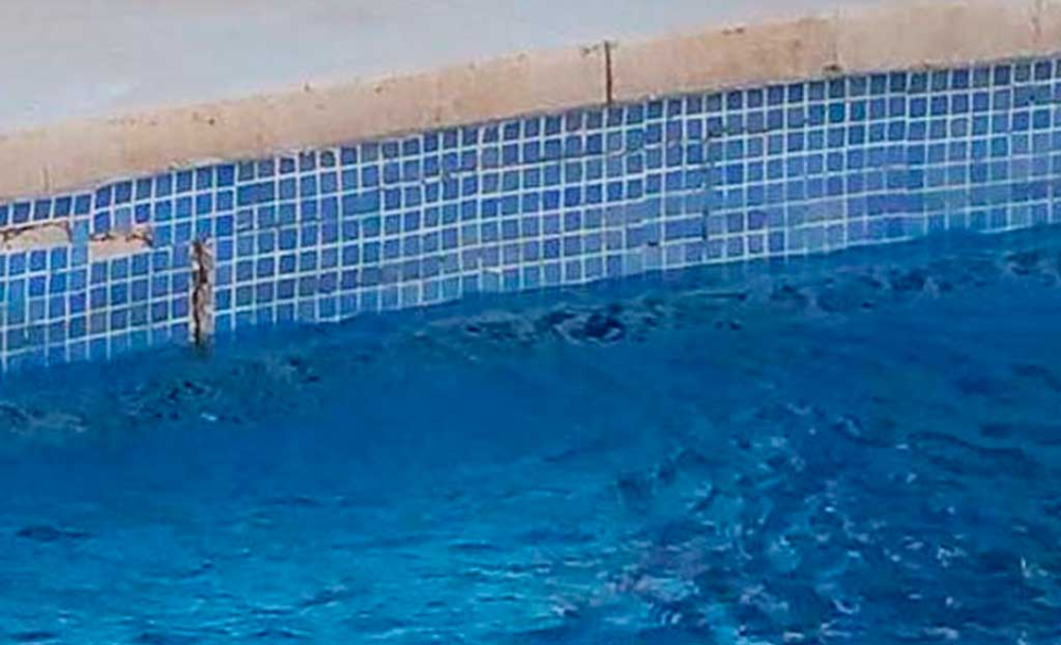 fugas-de-agua-en-una-piscina